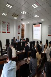 市农发投公司举行中层干部竞聘上岗演讲答辩会